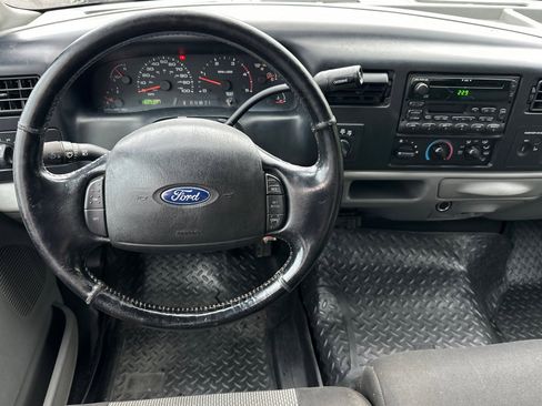 Used 2003 Ford F250 XLT image 14