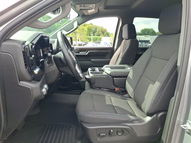 Used 2024 GMC Sierra 1500 Elevation AWD/4WD image 2