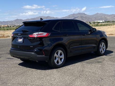 Used 2023 Ford Edge SE AWD/4WD image 3