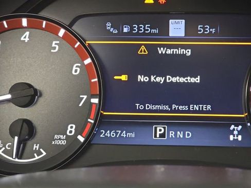 Used 2022 Nissan Frontier PRO-4X image 26