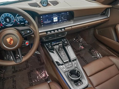 New 2026 Porsche 911 Carrera 4S image 18