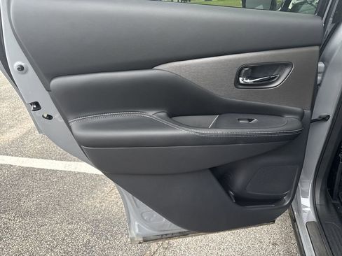 Used 2024 Nissan Murano SV w/ SV Midnight Edition Package FWD image 23