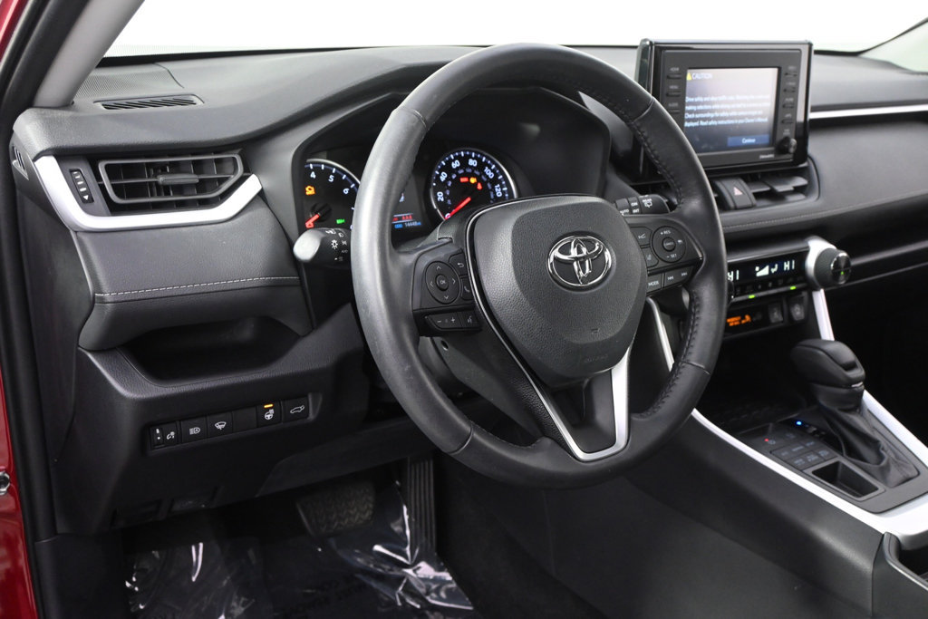 Used 2021 Toyota RAV4 XLE w/ Convenience Package AWD/4WD image 12