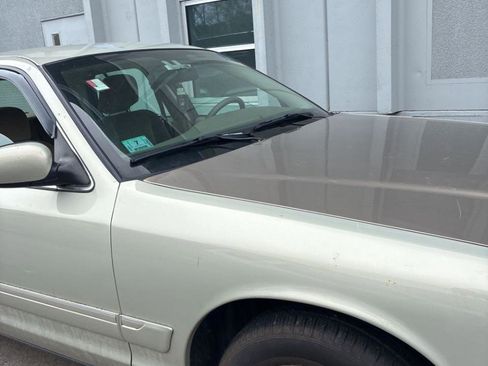 Used 2005 Mercury Grand Marquis GS RWD image 6