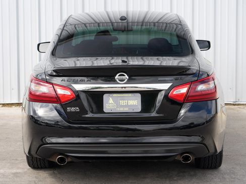 Used 2018 Nissan Altima 2.5 SR w/ SR Midnight Edition image 46