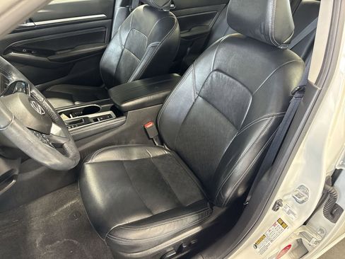 Certified 2023 Nissan Altima 2.5 SL AWD/4WD image 28