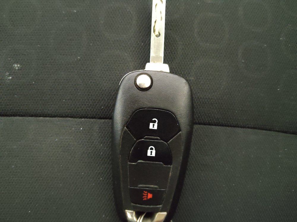 Used 2020 Chevrolet Trax LS FWD image 32