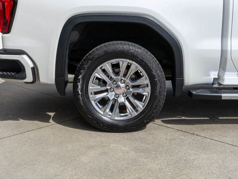 Used 2023 GMC Sierra 1500 Denali w/ Technology Package AWD/4WD image 37