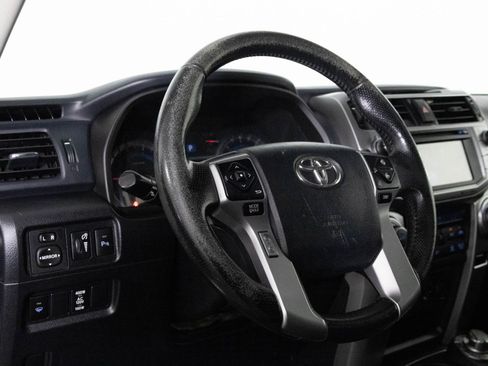 Used 2014 Toyota 4Runner Limited AWD/4WD image 32