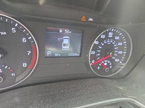 Used 2021 Kia Forte LXS FWD image 2