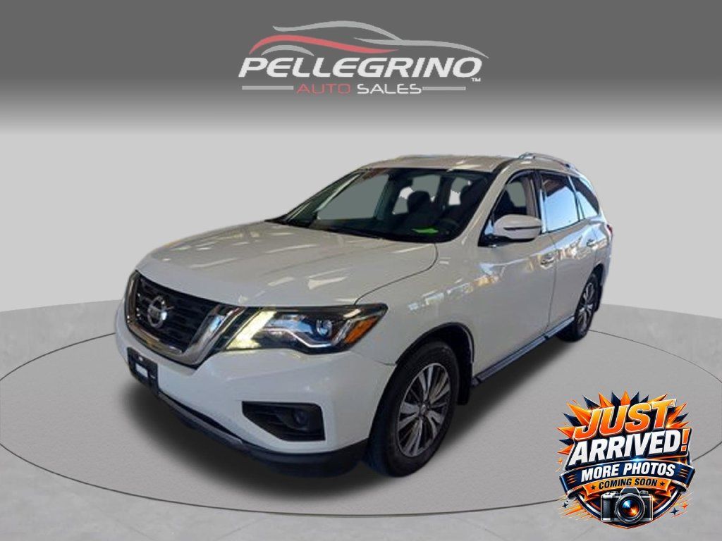 Used 2017 Nissan Pathfinder S AWD/4WD image 1