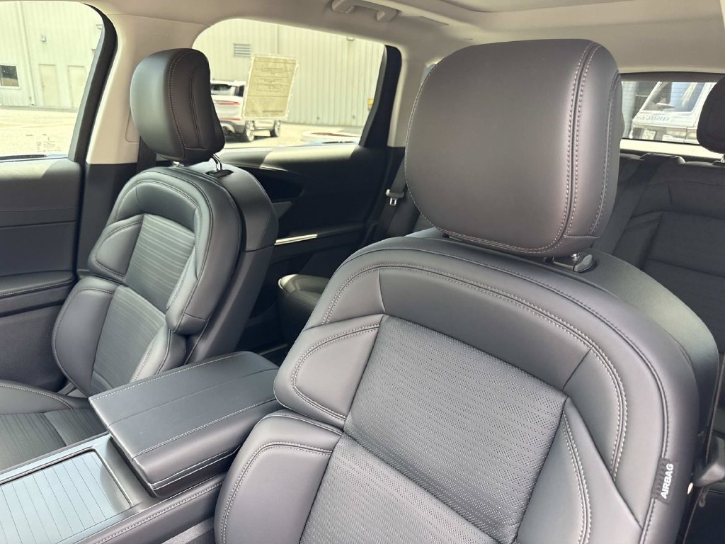 New 2026 Lincoln Nautilus Reserve AWD/4WD image 21
