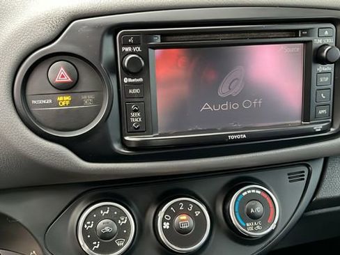 Used 2015 Toyota Yaris LE image 11