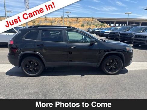Used 2021 Jeep Cherokee Latitude Plus AWD/4WD image 7