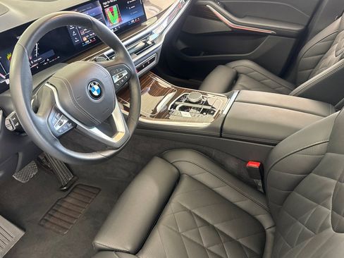 Used 2026 BMW X5 xDrive40i AWD/4WD image 4
