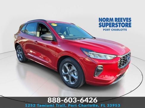 Used 2023 Ford Escape ST-Line image 1