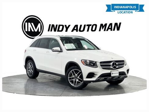 Used 2017 Mercedes-Benz GLC 300 4MATIC image 1