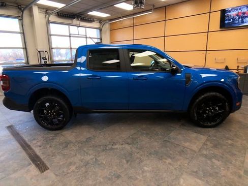 New 2026 Ford Maverick Lariat w/ Black Appearance Package image 8