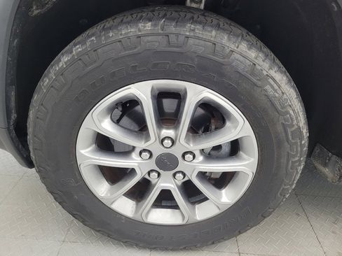 Used 2016 Jeep Grand Cherokee Limited w/ Luxury Group II RWD image 31