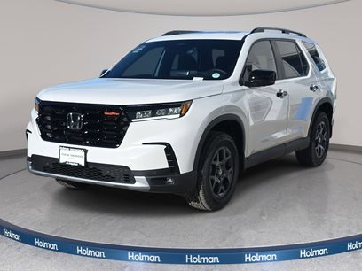 New 2025 Honda Pilot TrailSport