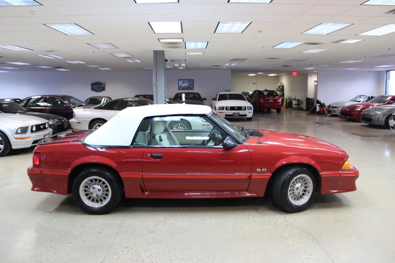 Used 1987 Ford Mustang GT RWD image 14