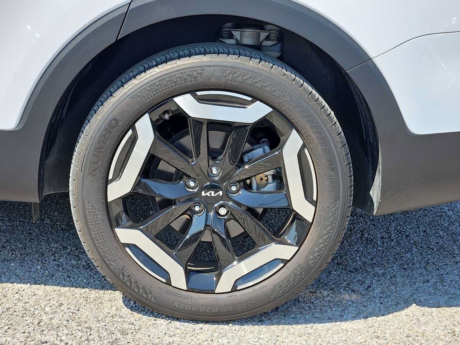 Certified 2024 Kia Telluride S w/ S Sunroof Package FWD image 12