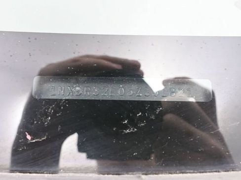 Used 2005 Toyota Corolla LE FWD image 42
