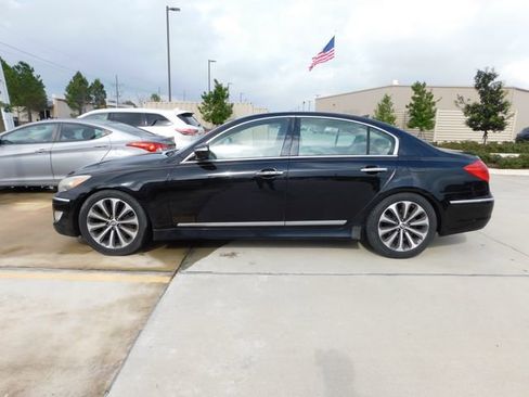 Used 2013 Hyundai Genesis 5.0 R-Spec image 4