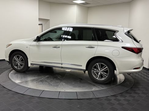Used 2020 INFINITI QX60 Luxe w/ Essential Package FWD image 5