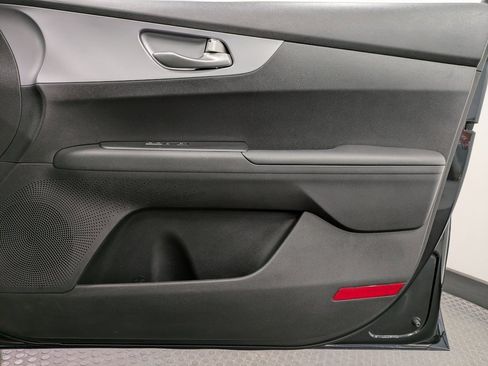 Certified 2022 Kia Forte LXS image 27