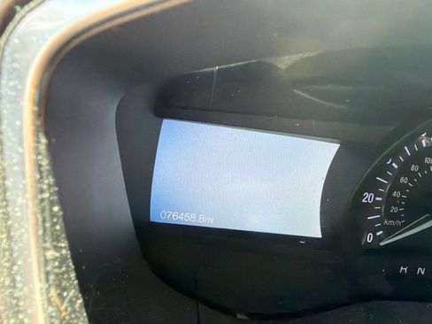 Used 2019 Ford Fusion SE w/ Equipment Group 151A FWD image 15
