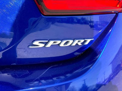 Used 2018 Honda Accord Sport image 10