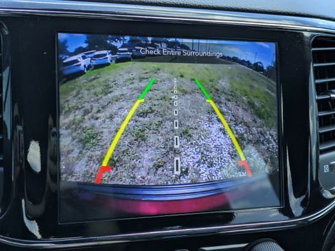 Used 2021 Jeep Grand Cherokee Laredo X RWD image 28