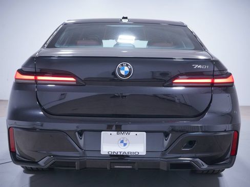 Used 2026 BMW 740i w/ Executive Package RWD image 5