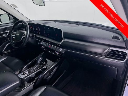 Certified 2023 Kia Telluride S w/ S Sunroof Package FWD image 32