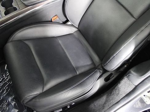 Used 2021 Tesla Model S Plaid image 33