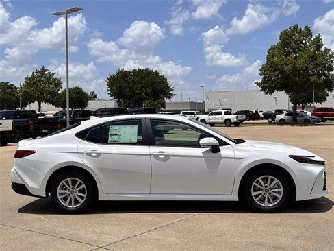 New 2026 Toyota Camry LE image 3