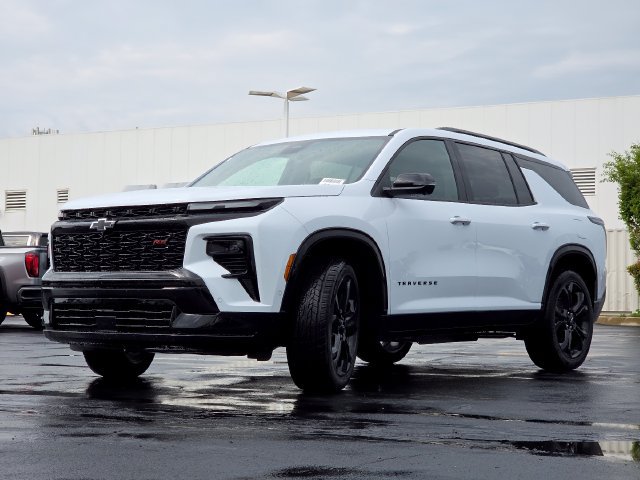 New 2027 Chevrolet Traverse RS w/ LPO, Floor Liner Package AWD/4WD image 14