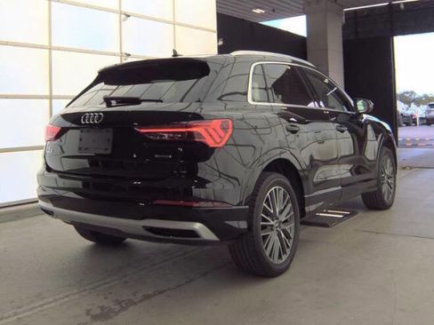 Used 2022 Audi Q3 2.0T Premium w/ Convenience Package image 6