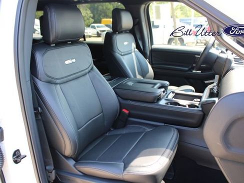 New 2025 Ford Expedition Platinum w/ Stealth Appearance Package image 7