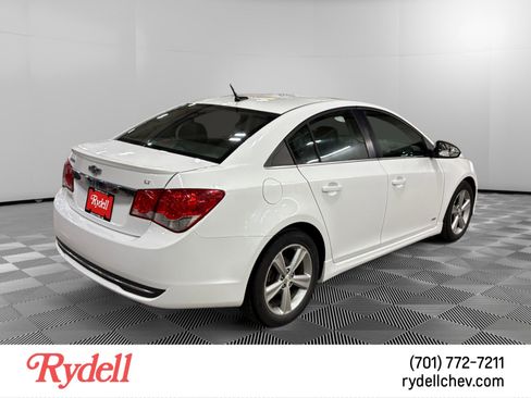 Used 2014 Chevrolet Cruze LT w/ RS Package FWD image 3
