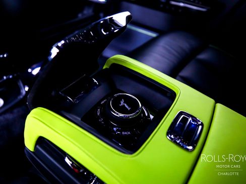 Used 2019 Rolls-Royce Phantom Sedan image 23