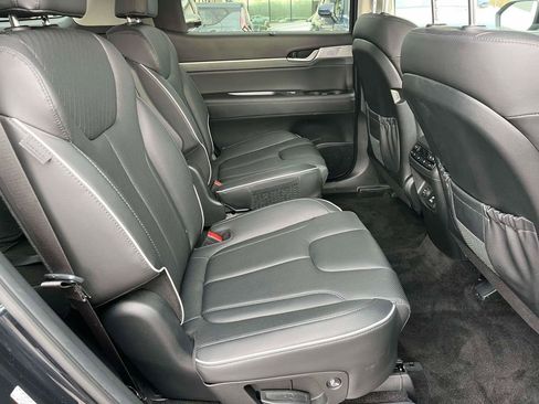 Used 2024 Hyundai Palisade SEL w/ Premium Package image 9