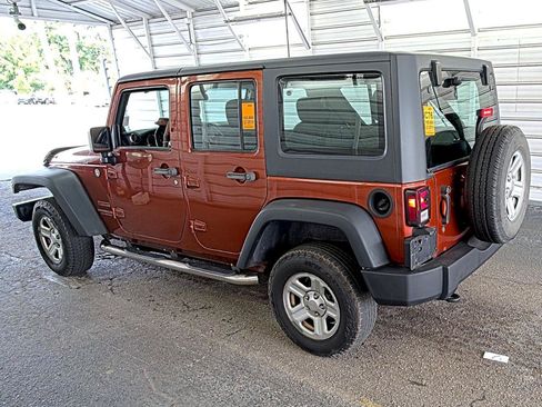 Used 2014 Jeep Wrangler Unlimited Sport w/ Connectivity Group AWD/4WD image 5