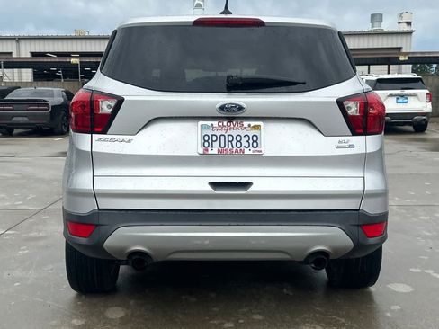 Used 2019 Ford Escape SE image 7