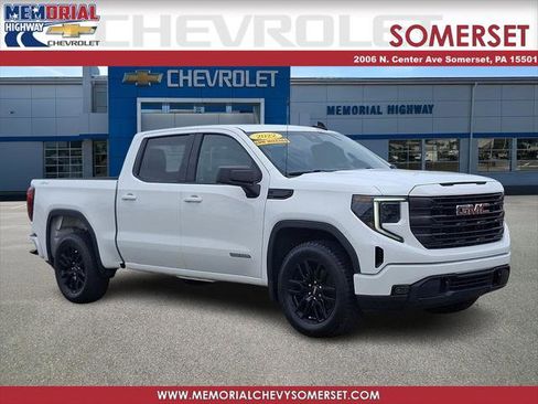Used 2022 GMC Sierra 1500 Elevation AWD/4WD image 1