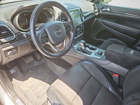 Used 2019 Jeep Grand Cherokee Trailhawk AWD/4WD image 12