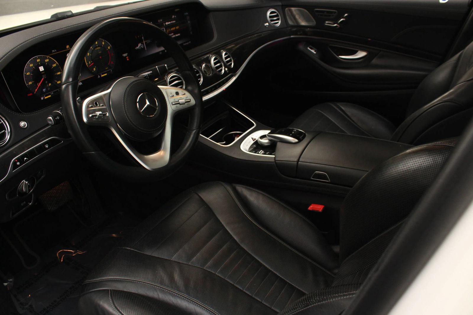 Used 2020 Mercedes-Benz S 560 Sedan w/ Premium Package image 14