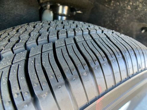 New 2026 Chrysler Voyager LX image 28