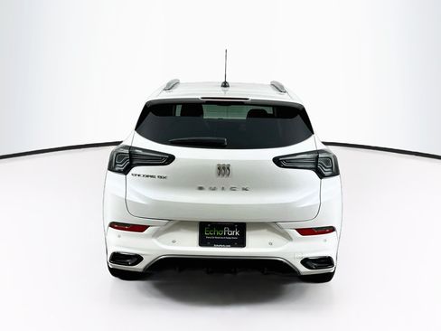 Used 2025 Buick Encore GX Avenir w/ Avenir Technology Package FWD image 7